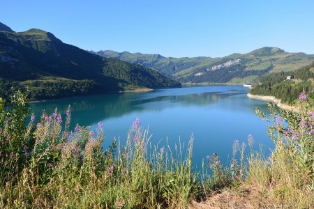 Le grand et beau Lac de Roselend.