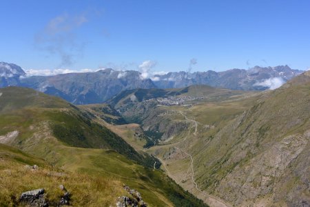 Vers l’Alpe c’est maintenant tout bleu et il doit faire bon au Grand Galbert.