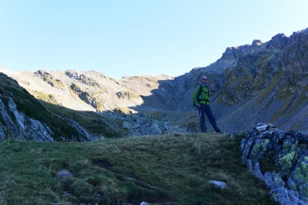 Sur l’horizon, le sommet de la Cime de la Jasse nous attend.