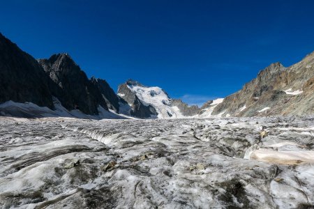 Longue descente sur le glacier Blanc