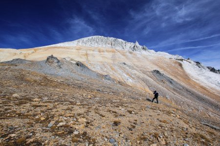 Paysages lunaires en dessous du Roc du Souffre