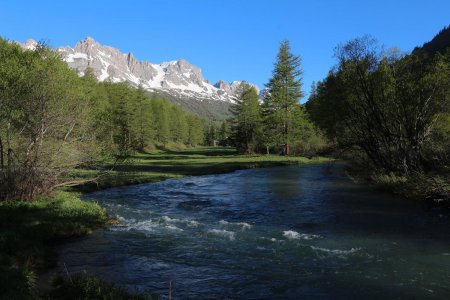 Entre le pont de la Souchère et le pont de Lacha.