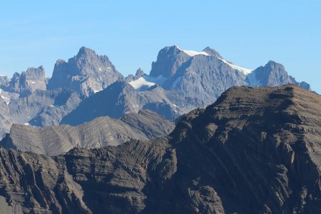 Pic du Coup de Sabre, Pic Sans Nom, Aiguille du Pelvoux, Pelvoux : Pointes Puiseux et Durand, et Petit Pelvoux.