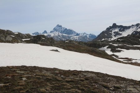 Cherchez le bivouac Olivero (sur la droite).