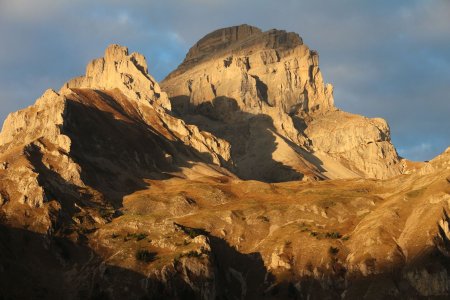 Au départ : l’Obiou avec les belles lumières matinales...