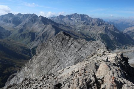 L’antécime du Péouvou.