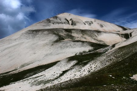 Vue sur la Tête de Vallon Pierra