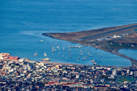 Zoom sur le port d’Ushuaia