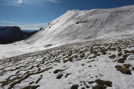 La belle arête se profile.