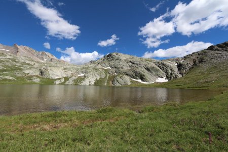 Le premier lac du Roure.