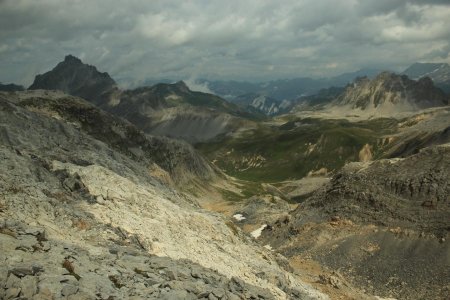 Regard  sur le chemin de montée