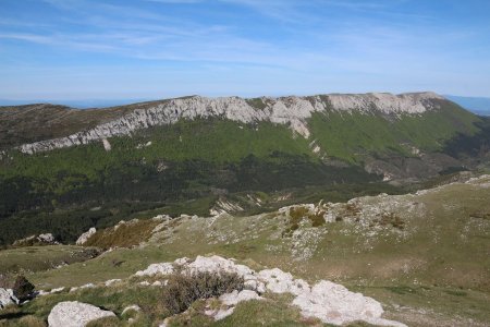 La belle crête du Montdenier... un futur objectif !