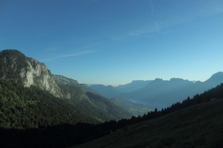 Depuis les Ailes du Nant, vue sur le Lac d’Annecy