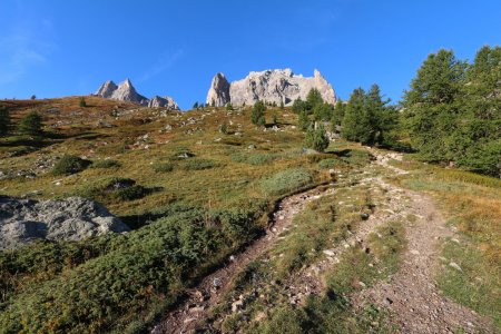 Montée sous la pointe des Béraudes.