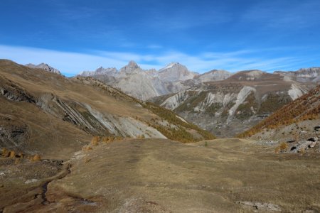 Descente par le vallon de Courrouit.