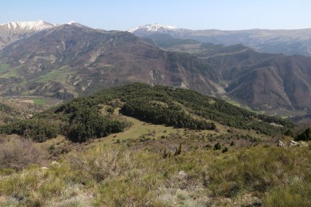 Descente plein sud dans le versant sud du Cerveau.