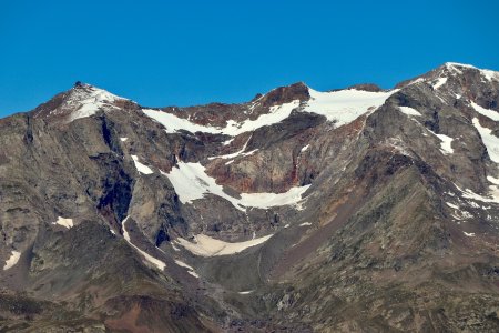 Zoom sur Pic Blanc et Pic Bayle, massif des Grandes Rousses.