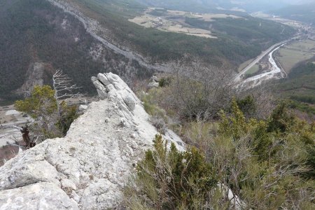 Hors itinéraire. La fin de la crête de l’épaule.