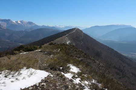 Les crêtes de Saint-Apôtre dans le rétro sur fond de sud Écrins, Font Sancte et Chambeyron.