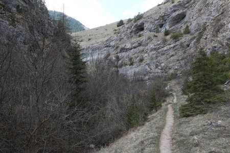 Sentier dans les gorges du Rif.