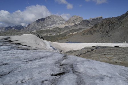 vue arrière sur «Bazel»