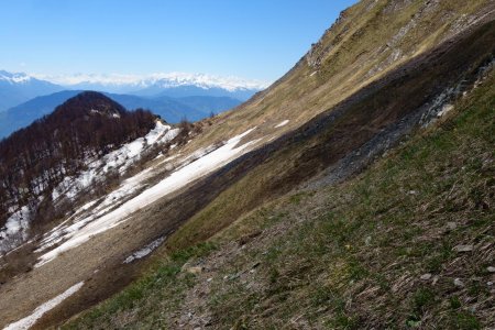 25- Le chemin qui rejoint le Col des Sausses.