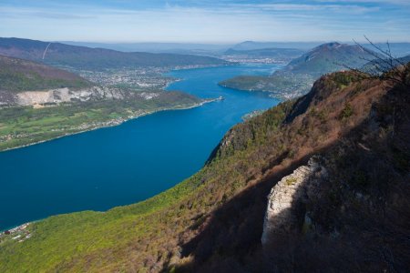 20- Depuis la Pointe de Chenevier, une belle vue sur le Lac d’Annecy