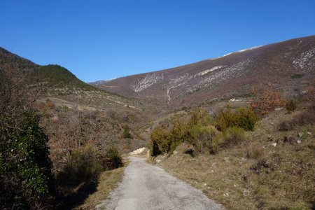 J1-02 Le Valon du Pibou et la Montagne d’Angèle