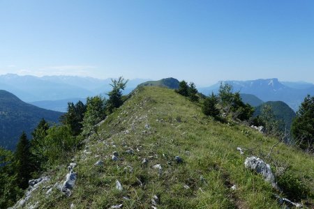 Vue arrière : Belledonne, la Chartreuse