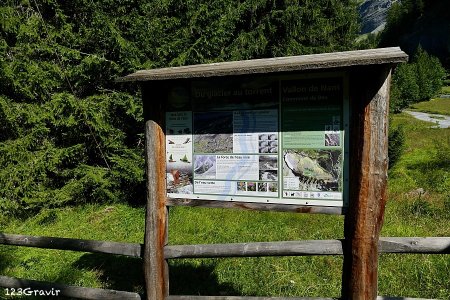 Près de l’auberge et du Jardin alpin