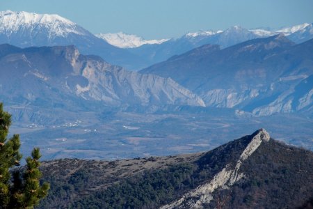 Au loin, le Queyras