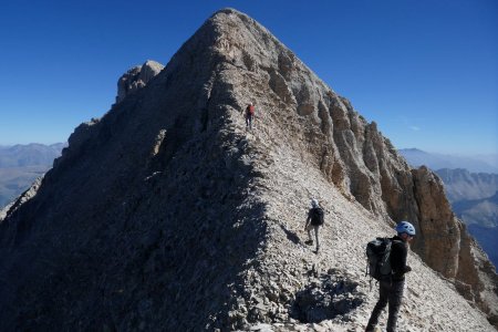 C’est parti pour le mythique passage du Malpasset.