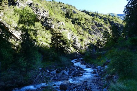 Départ de la piste, au niveau du sentier.