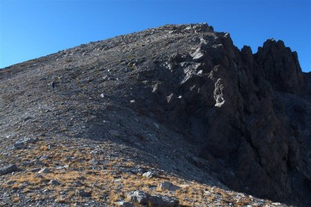 Descente vers la crête ouest 