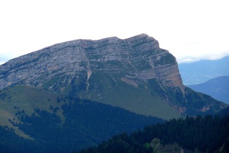 Zoom sur la Dent de Crolles