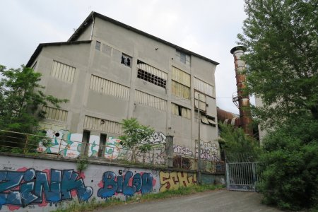 Usine réellement à l’abandon