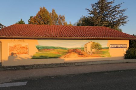 Départ de la Salle des Fêtes de Saint-Laurent-d’Agny