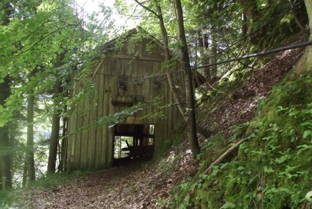 Cabane du vieux monte-charge