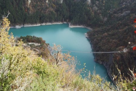 Passerelle sur l’Ébron vue du Pas du Berlioz