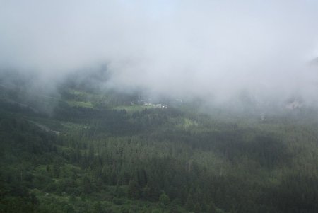 Vue arrière sur le Poursollet dans la brume