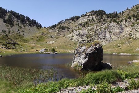 Retour au petit lac sous le col