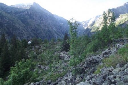 La digue du Lauvitel et au fond la Brèche du Périer