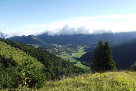 Vue arrière sur la vallée de Gresse