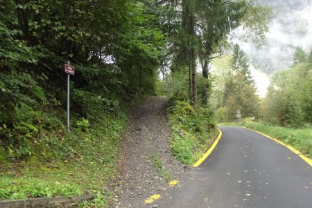 Sentier vers La Danchère