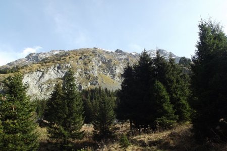 Dernière vue sur le cirque sauvage sous la crête de Comboursière