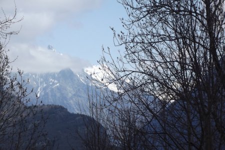 Fenêtre sur la Grande Lance d’Allemont