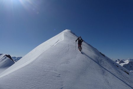 La crête menant au Caire Brun.