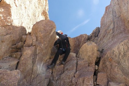 Descente du trône.