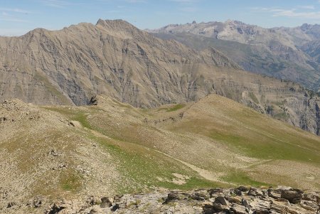 A gauche les Mastretes - à droite l’Arpillon.