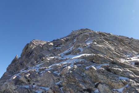 Il ne faut pas se louper dans l’ascension rive droite du couloir.